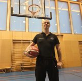 Promu à la tête d'Hélios Basket le mois dernier, Loïc Zbinden est prêt à relever le défi proposé par la venue d'Elfic Fribourg en demi-finale de la Coupe de Suisse.